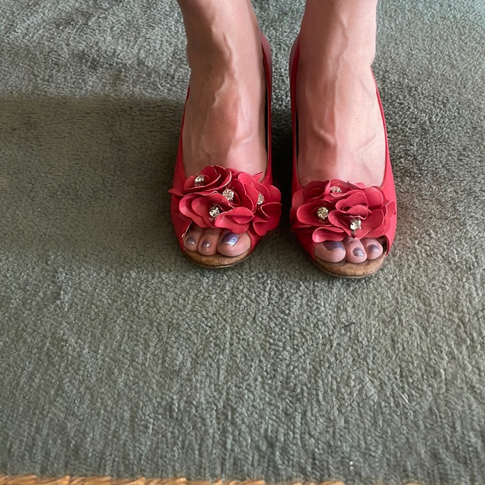 Unisa Salmon with Flower & Rhinestone Pumps